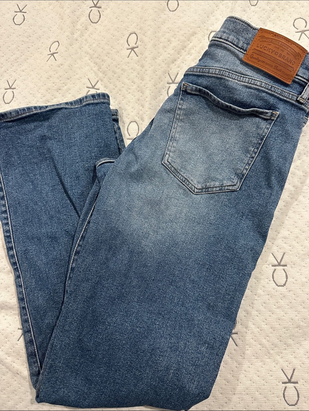 Lucky Brand womens Medium Blue Slim Straight Jeans